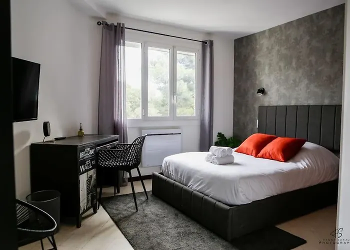 Les Remparts Catalan - 3 Bedrooms, Centre